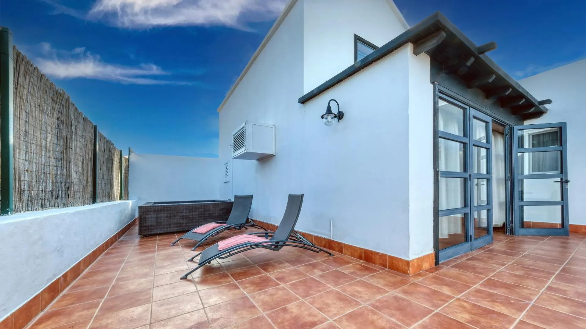 Playa Blanca Home